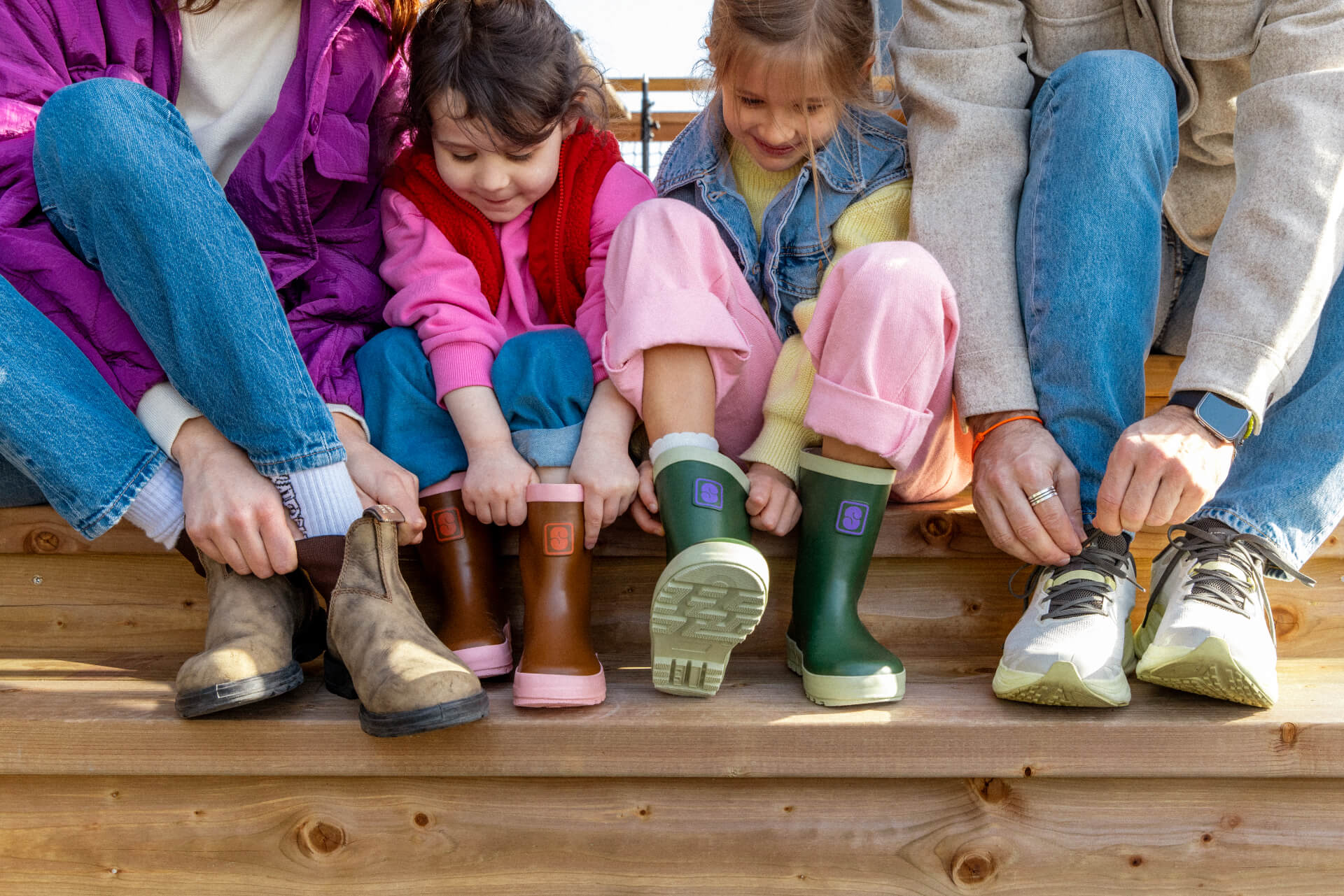 Une famille se prépare à partir à l’aventure chez Bon Air Club